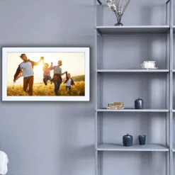 Rollei Smarter Bilderrahmen | 21,5" Diagonale | WiFi | Frameo App | Modell 211 14 Rollei Smarter Bilderrahmen | 21,5" Diagonale | WiFi | Frameo App | Modell 211 -Rollei Geschaft 30528 Smart Frame WiFi 211 03