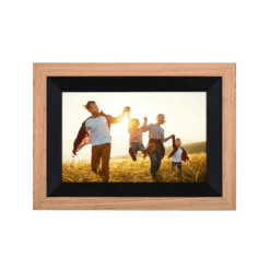 Rollei Smarter Bilderrahmen | 10" Diagonale | Wifi | Frameo App | Holzrahmen | Modell 105 -Rollei Geschaft Rollei Bilderrahmen Smart Frame WiFi 105 Digitaler Bilderrahmen 1667080960
