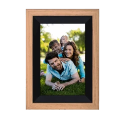 Rollei Smarter Bilderrahmen | 10" Diagonale | Wifi | Frameo App | Holzrahmen | Modell 105 -Rollei Geschaft Rollei Bilderrahmen Smart Frame WiFi 105 Digitaler Bilderrahmen 1667080973